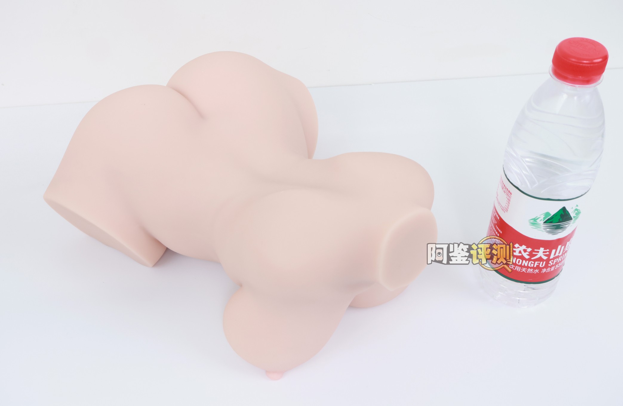 yokubou——“火热应援团（半身）”评测！小臀模前作的延续半身款，终于有一款带软胸的小身体了！