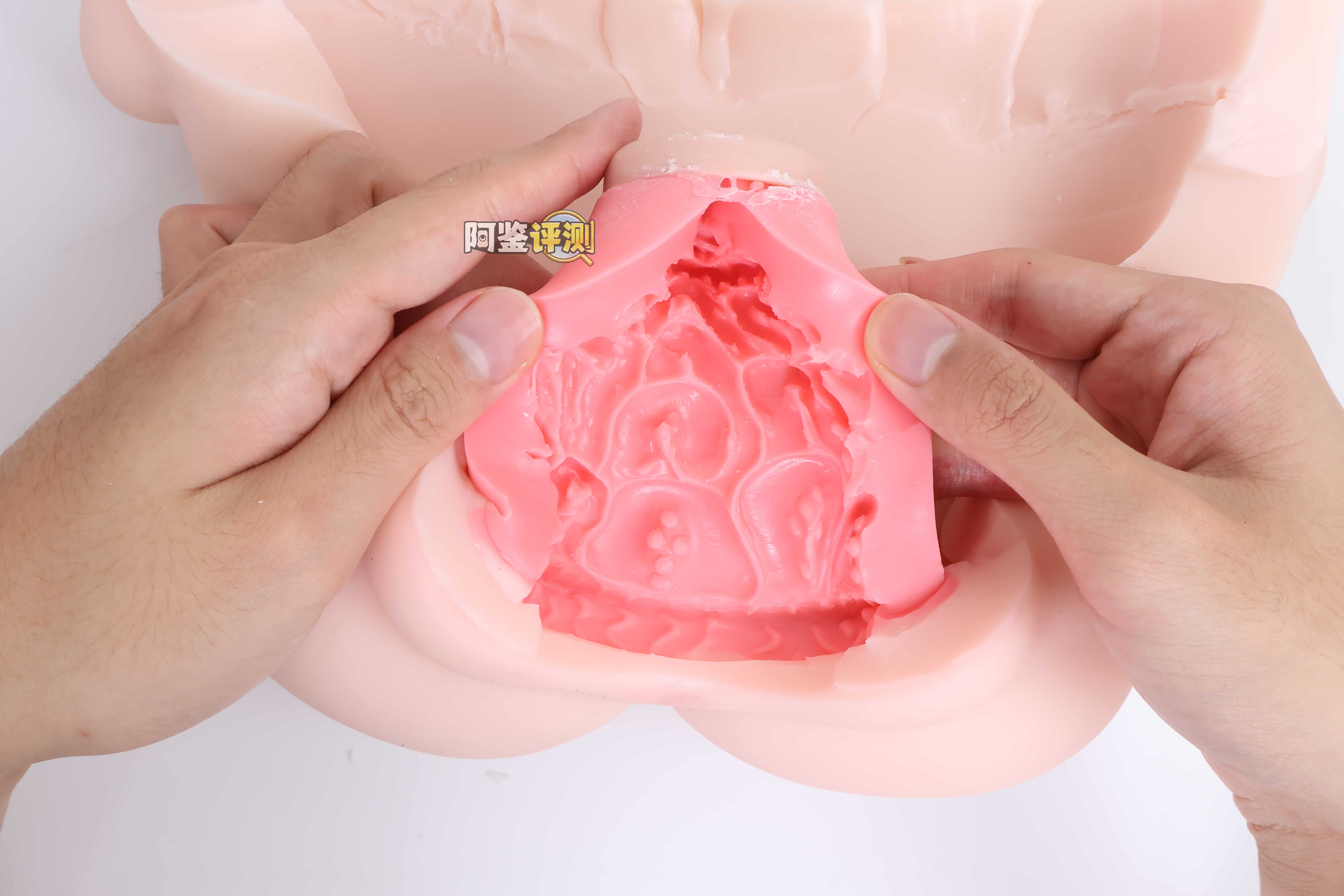 YUU——“内伸缩樱乃酱”评测！胖乎乎的传统派活塞型电动杯，能力综合但是缺乏亮点