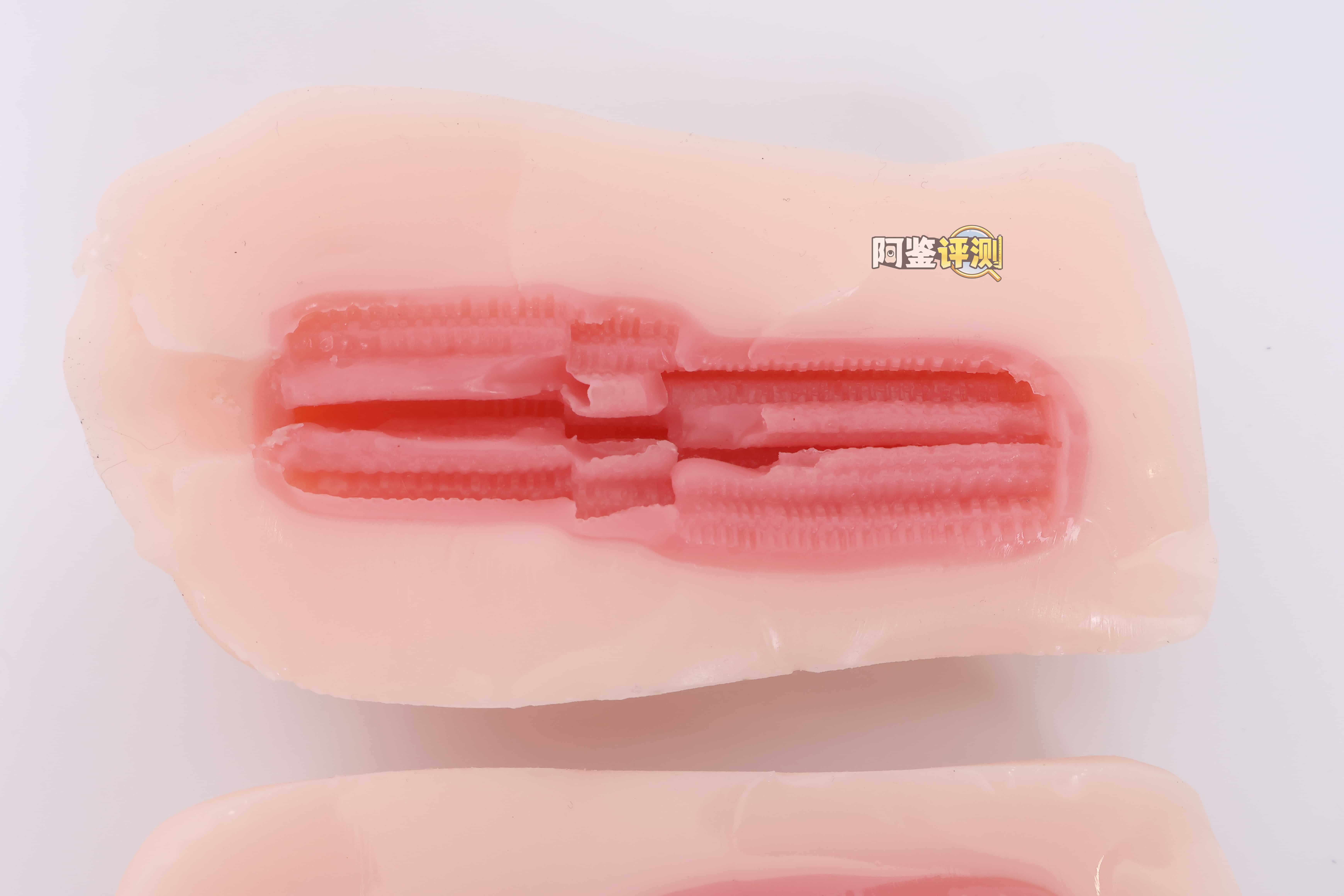 魔眼——”反转五重奏”评测！舒适丝滑的纵向立体感，但内部空间太大导致包裹并不好