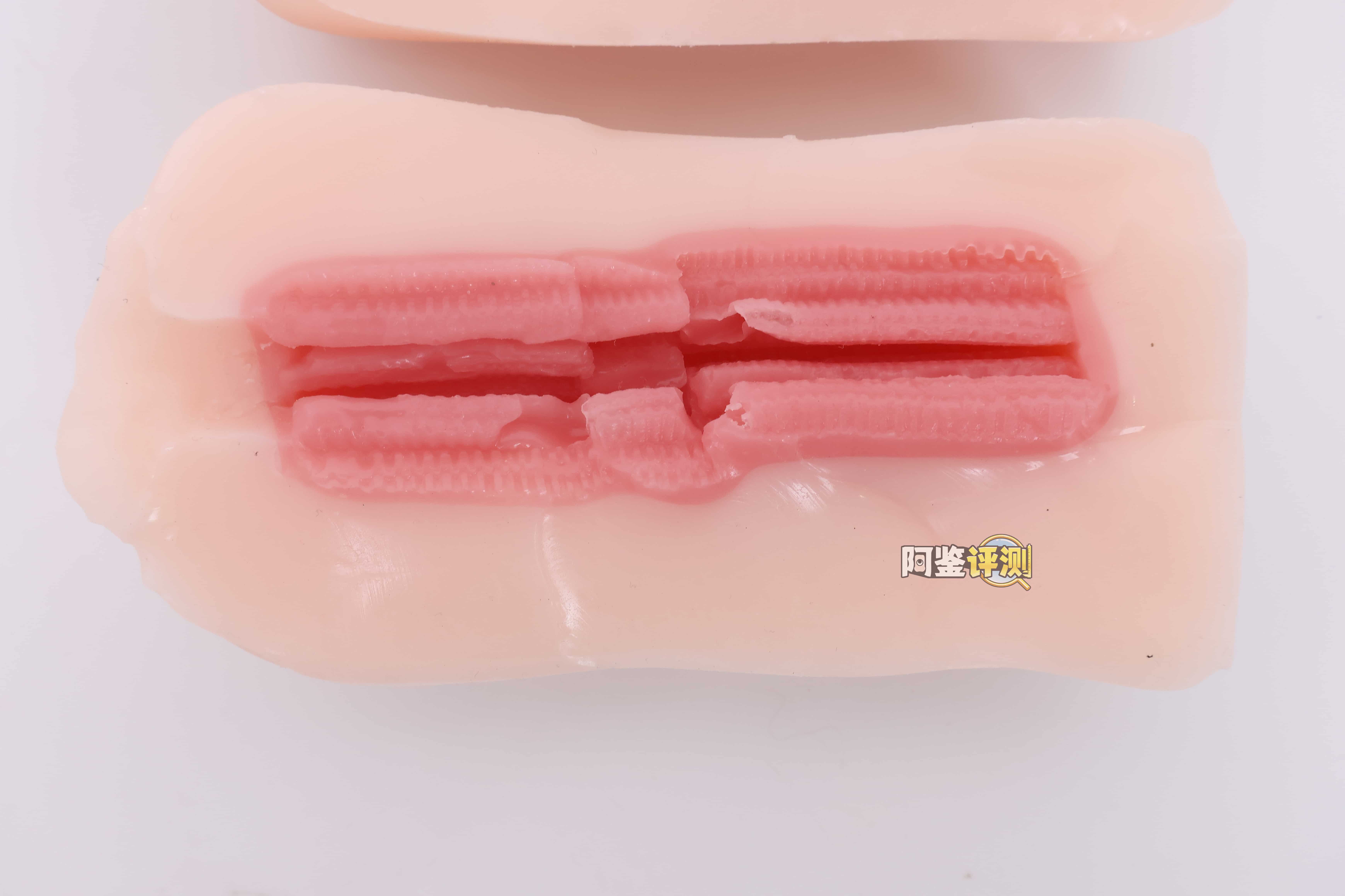 魔眼——”反转五重奏”评测！舒适丝滑的纵向立体感，但内部空间太大导致包裹并不好