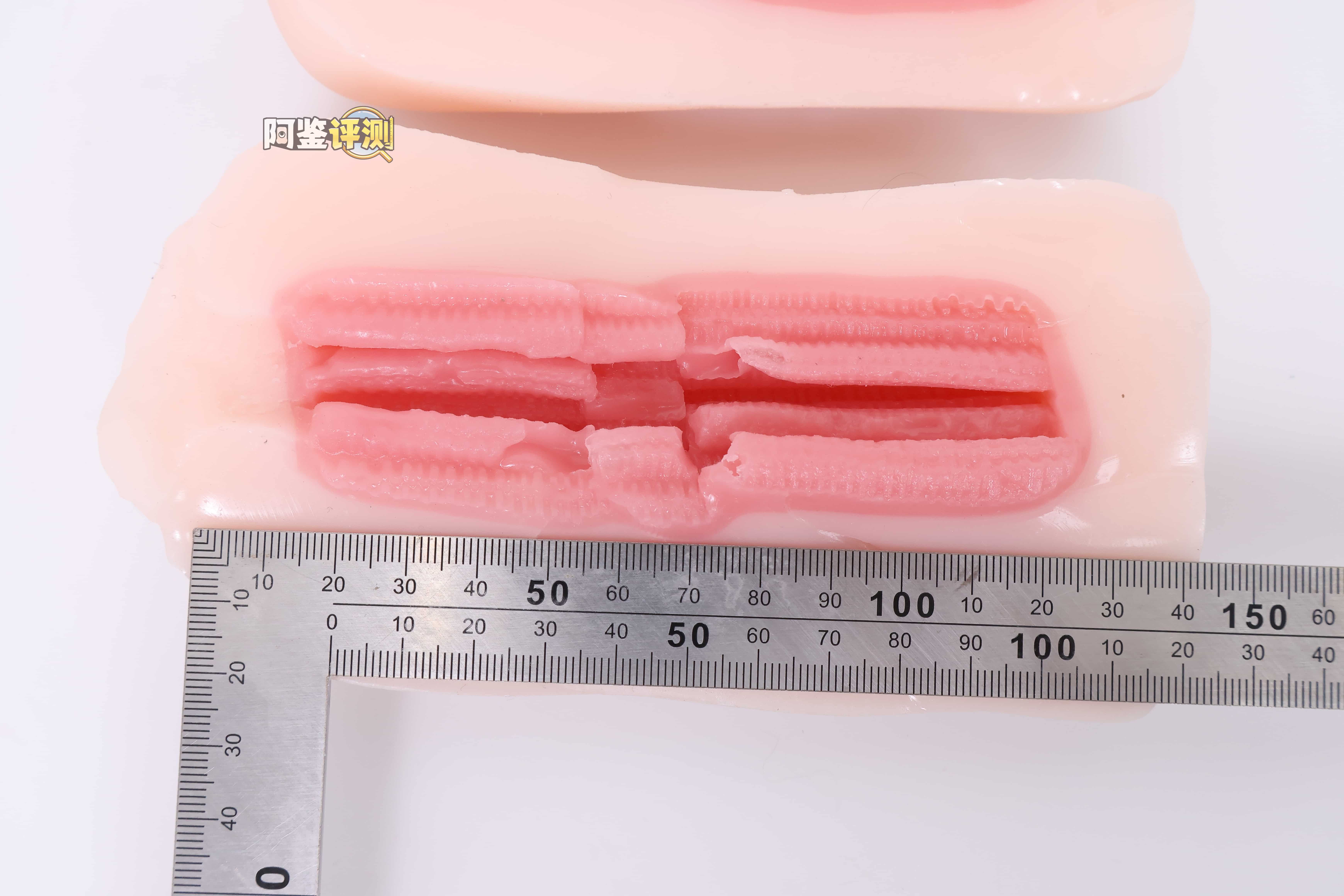 魔眼——”反转五重奏”评测！舒适丝滑的纵向立体感，但内部空间太大导致包裹并不好