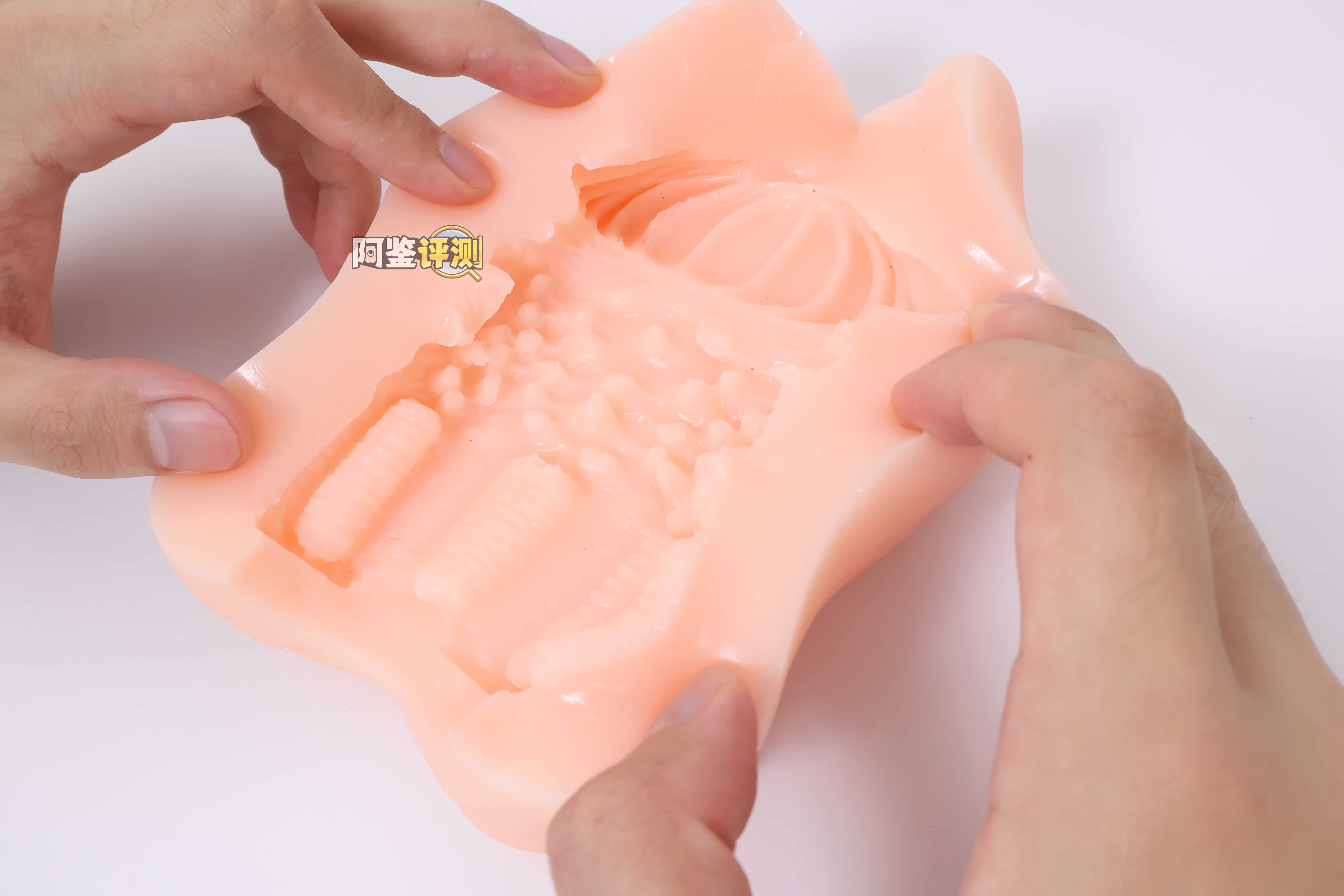 汤马托易士——”异世界精灵”评测！对子炼金术士的一比一模仿版，TPE的材质复刻排气感？根本不行...