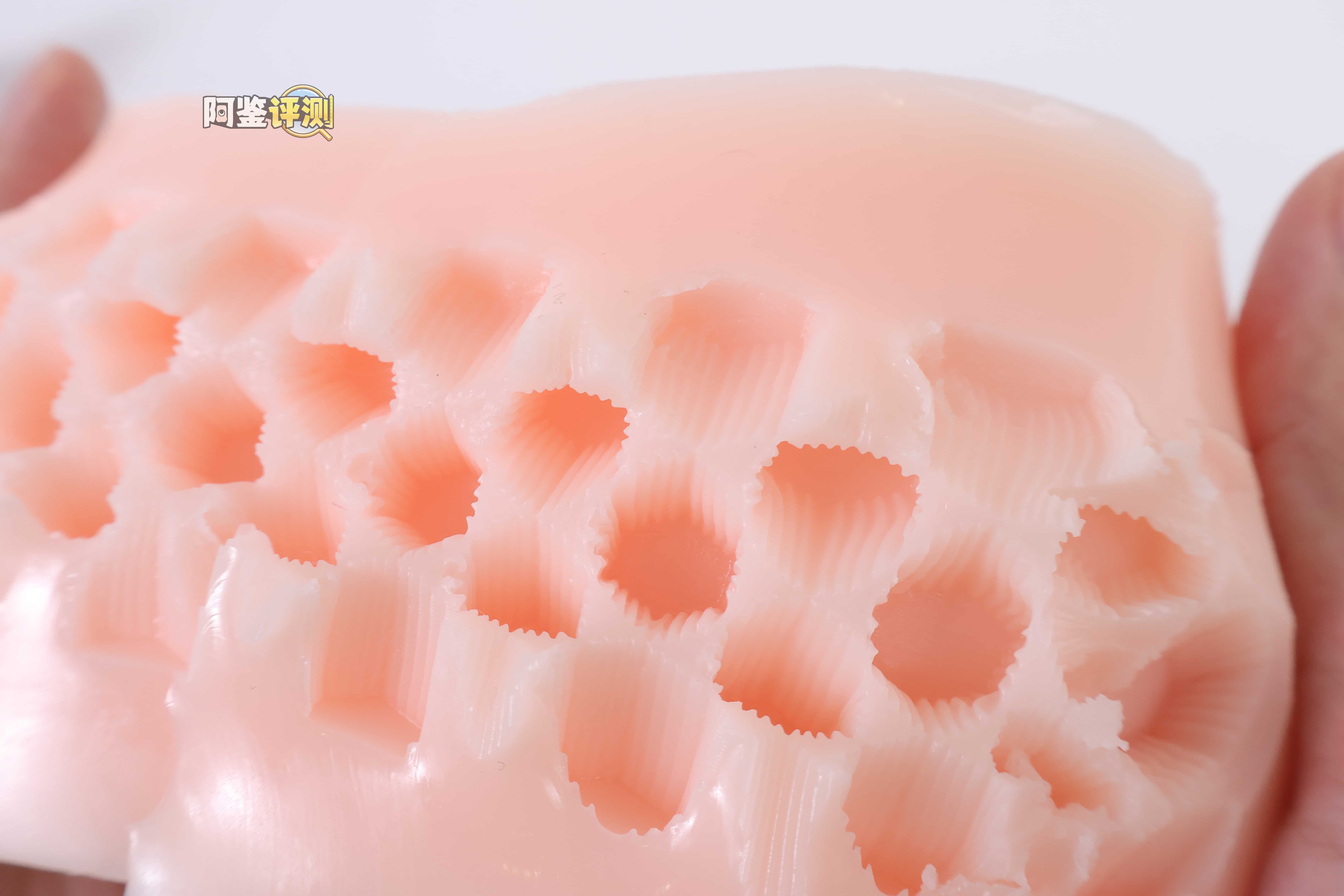 LIGRE——”六边之力”评测！楼梯一样的新颖刷子刺激感，但结构太过密集让牛牛很容易麻木...