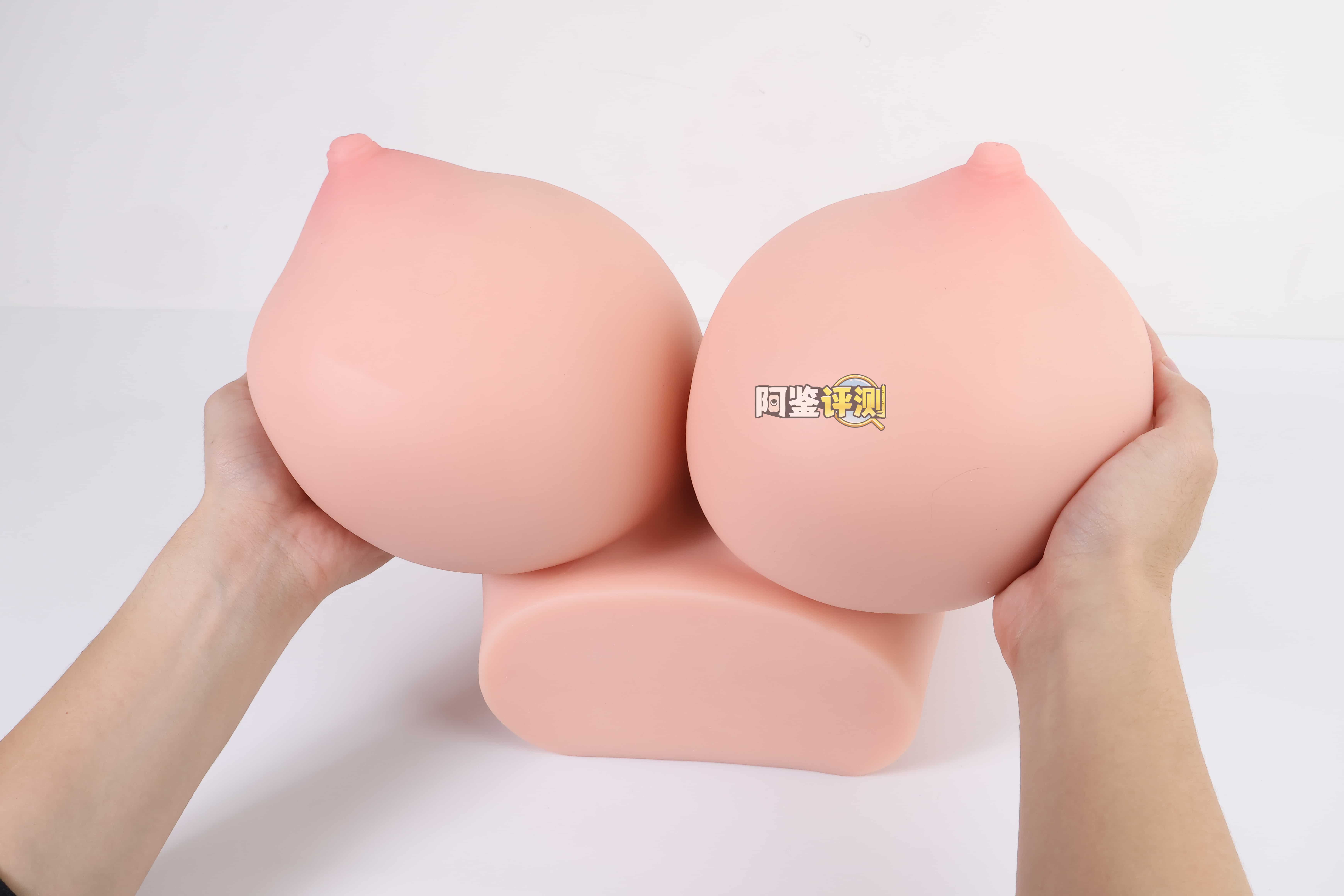GOSE——”爆乳魔皇”评测！带身体厚度的超大重量胸模，设计上没有缺陷但实用的角度并不算很多