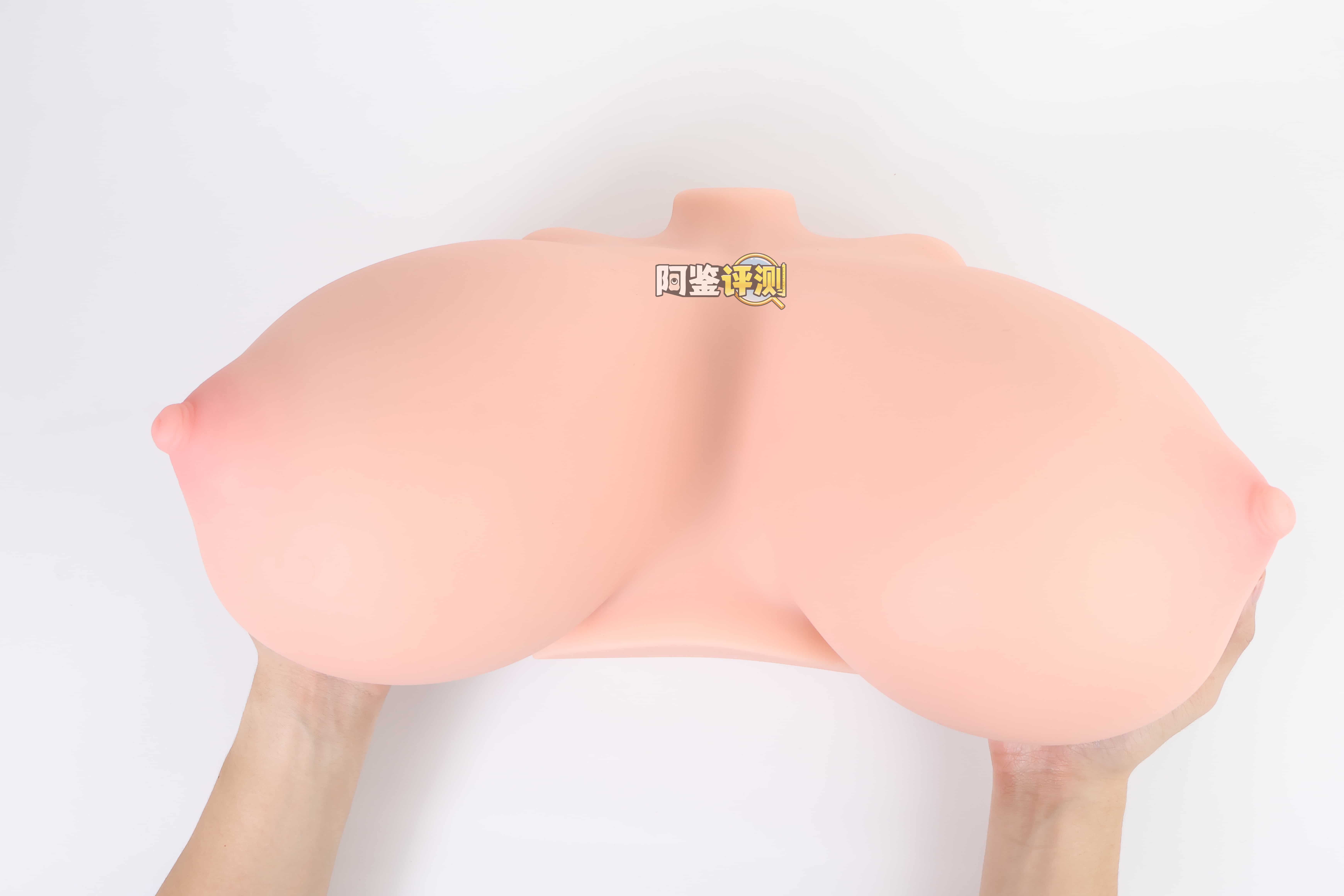 GOSE——”爆乳魔皇”评测！带身体厚度的超大重量胸模，设计上没有缺陷但实用的角度并不算很多