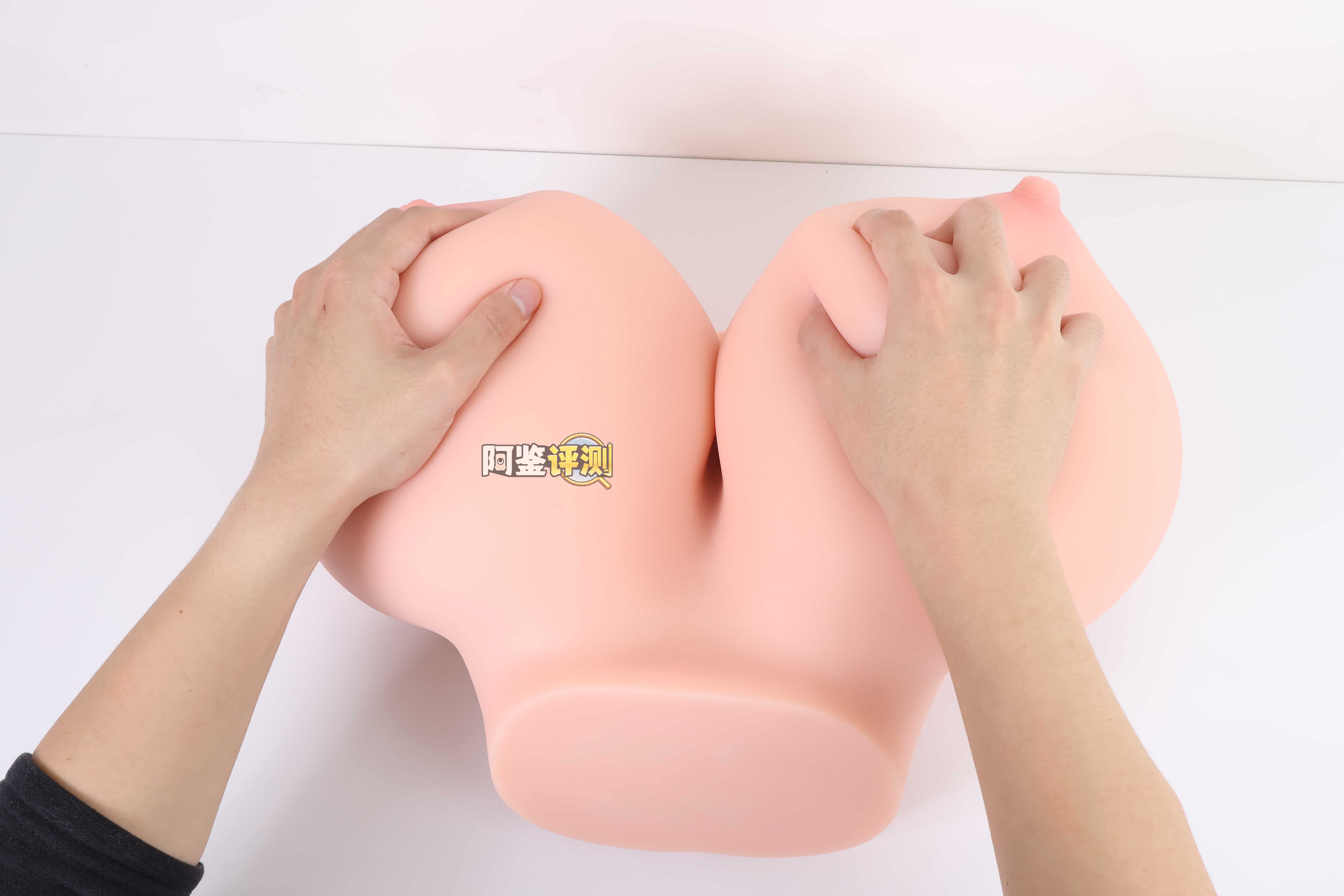 GOSE——”爆乳魔皇”评测！带身体厚度的超大重量胸模，设计上没有缺陷但实用的角度并不算很多
