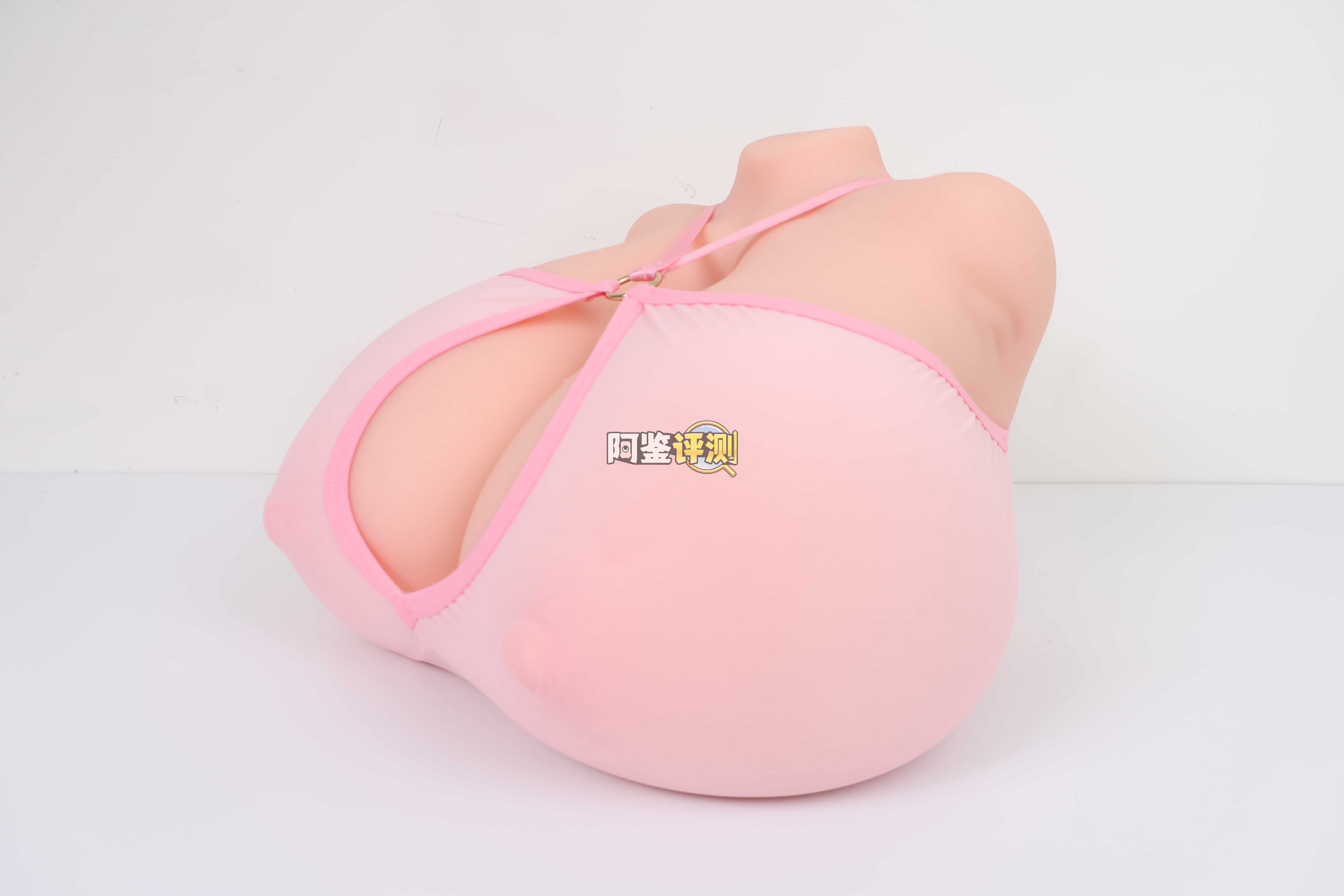 GOSE——”爆乳魔皇”评测！带身体厚度的超大重量胸模，设计上没有缺陷但实用的角度并不算很多