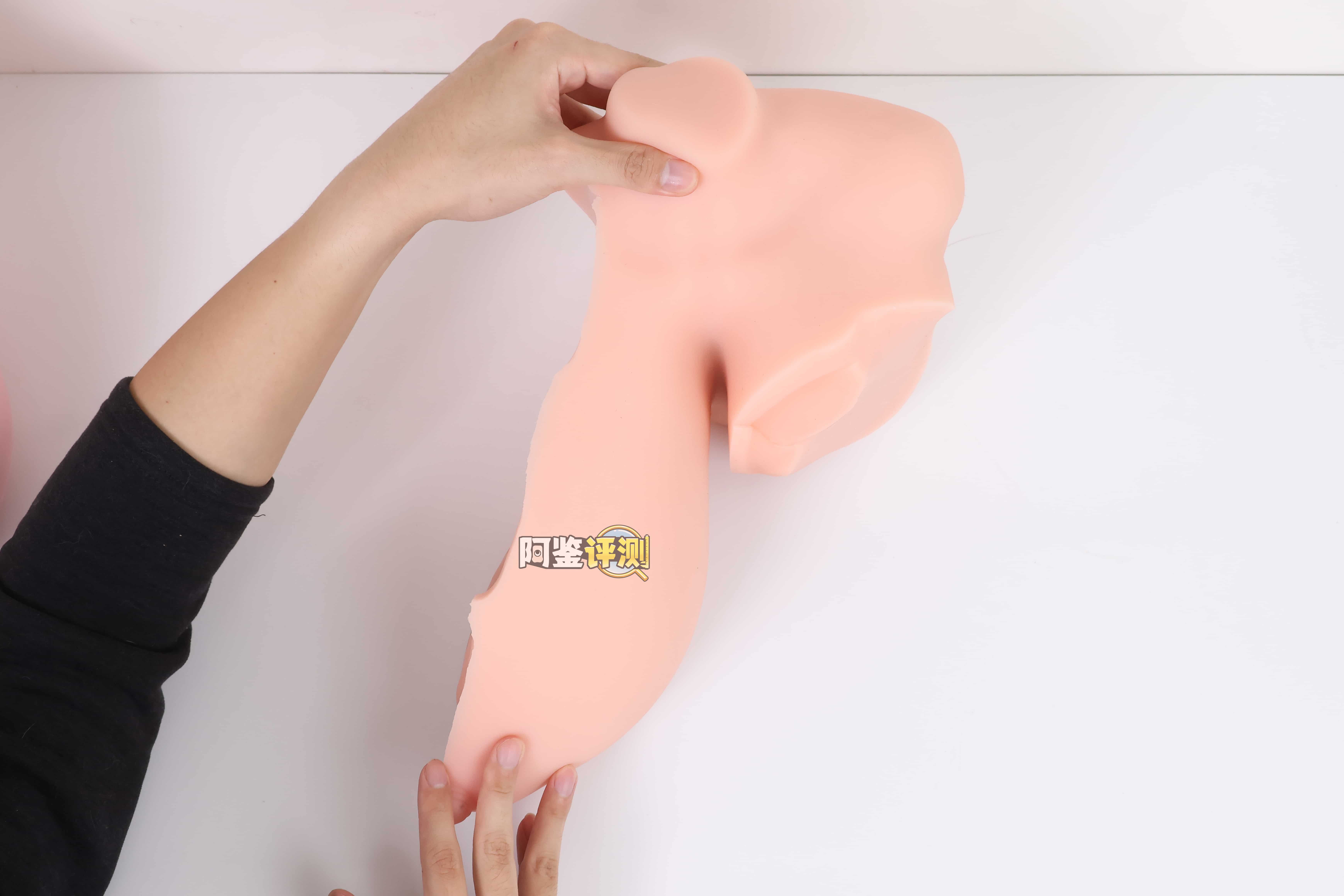 GOSE——”爆乳魔皇”评测！带身体厚度的超大重量胸模，设计上没有缺陷但实用的角度并不算很多