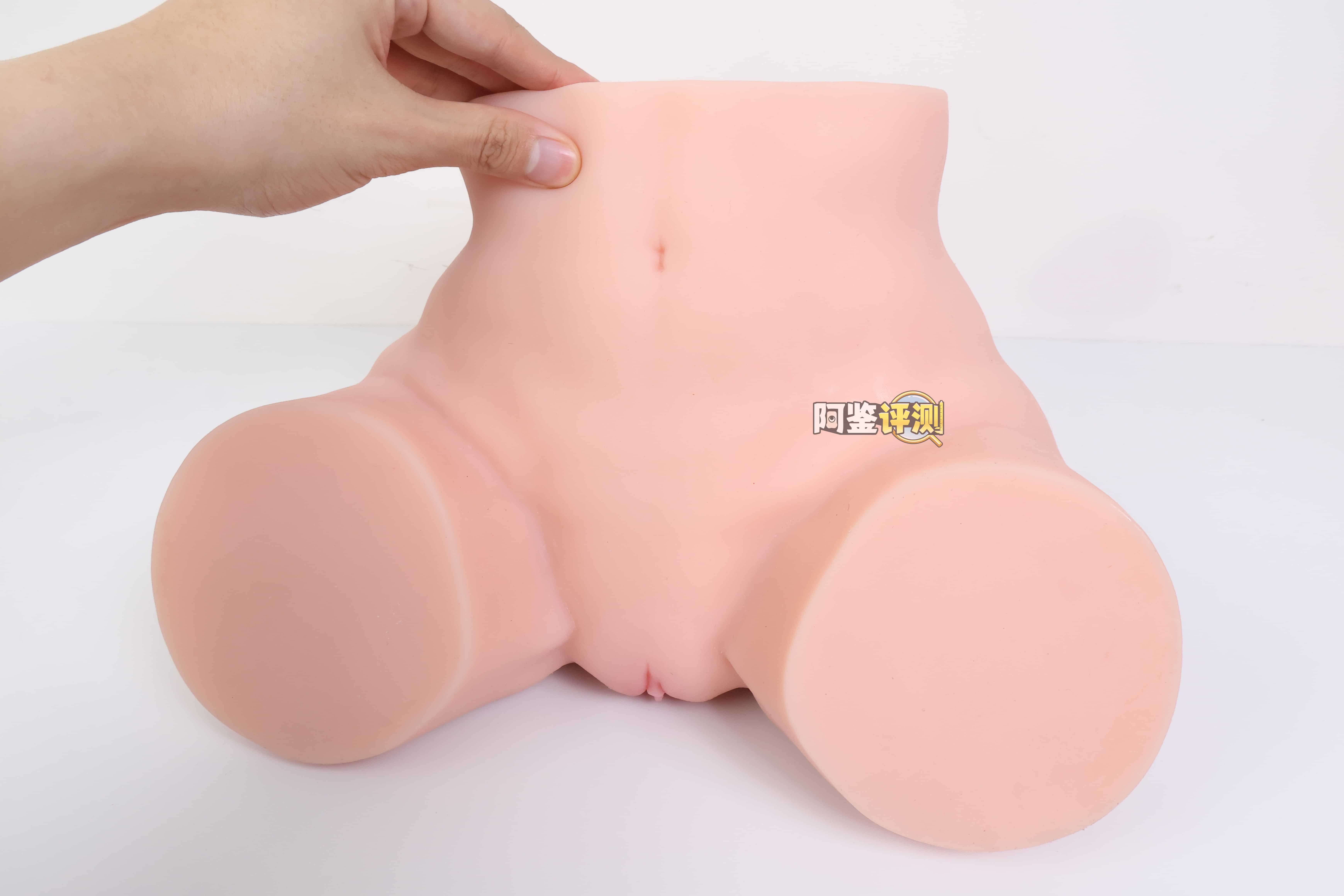 COC——”元气教练”评测！可可狼姬的肉色加大版，但脂软部分感觉做得稍微有些保守