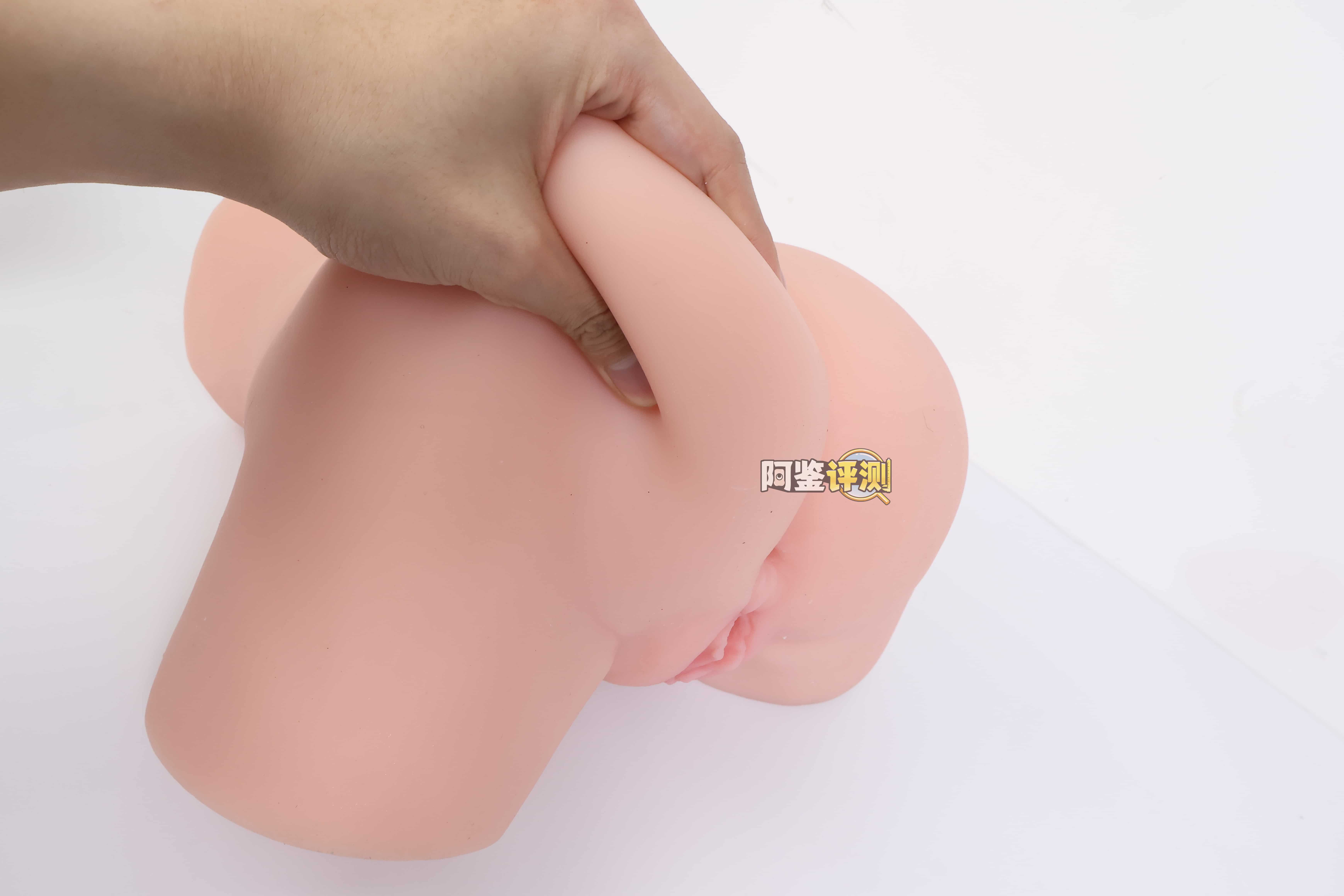 COC——”元气教练”评测！可可狼姬的肉色加大版，但脂软部分感觉做得稍微有些保守