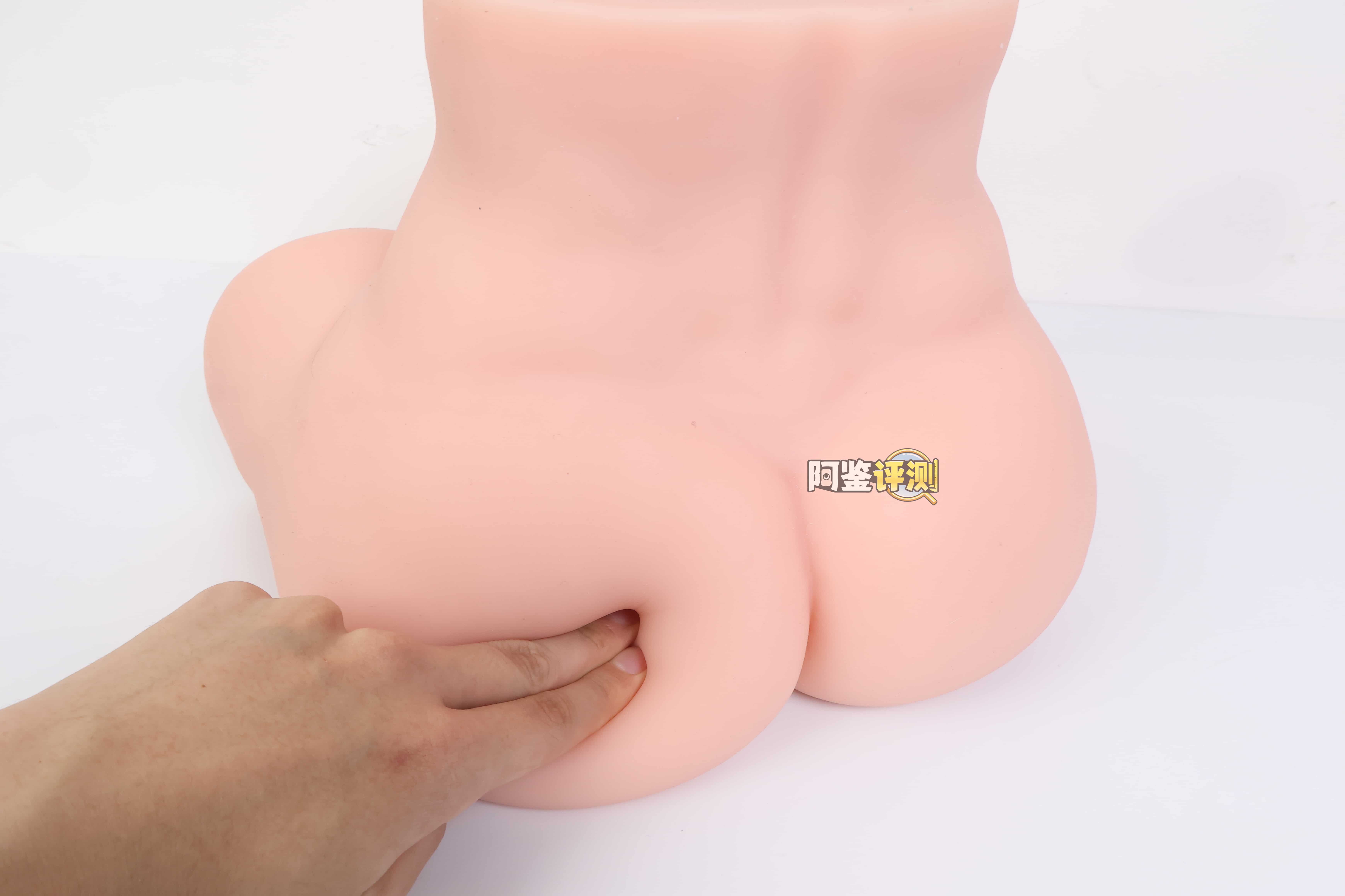 COC——”元气教练”评测！可可狼姬的肉色加大版，但脂软部分感觉做得稍微有些保守