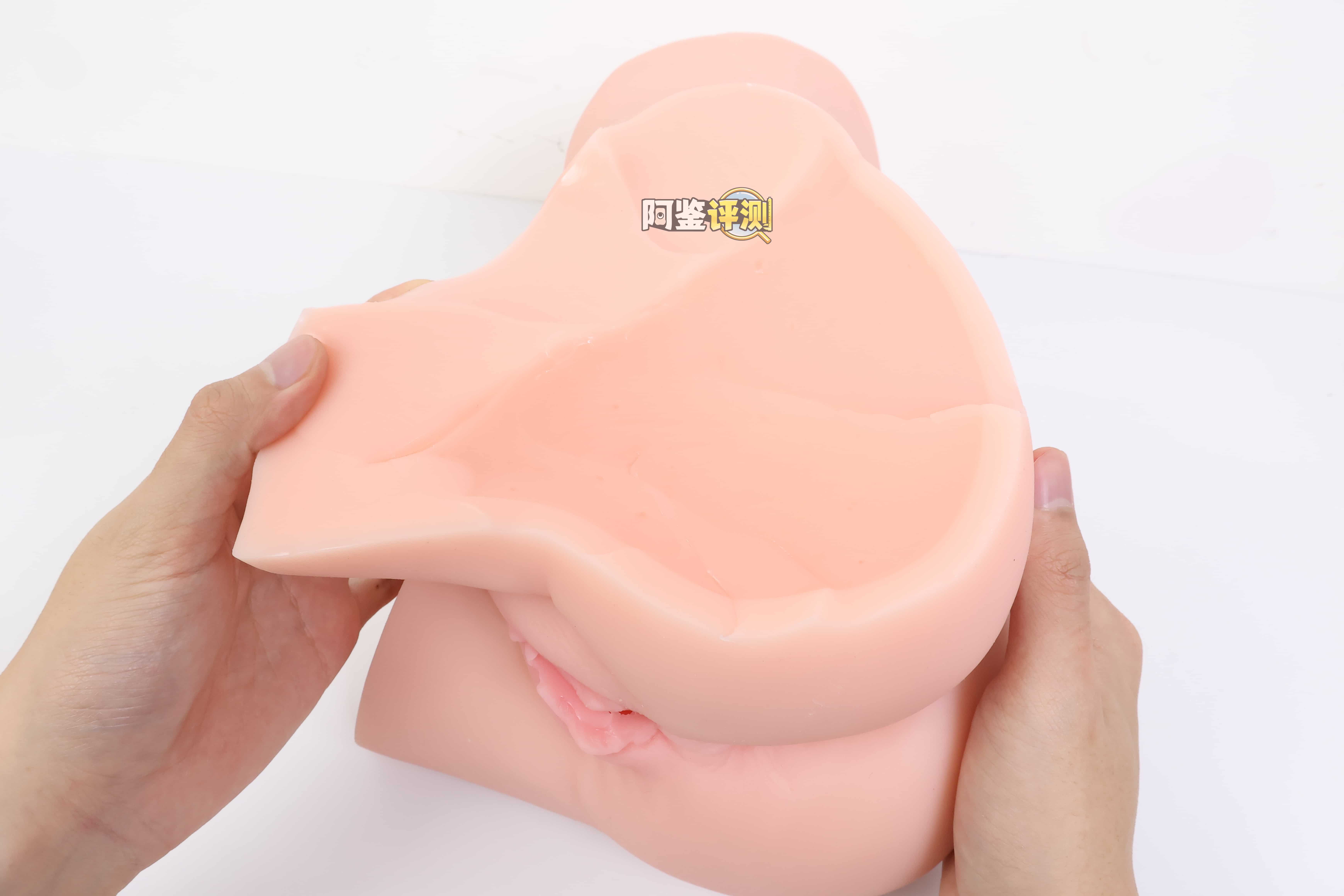 COC——”元气教练”评测！可可狼姬的肉色加大版，但脂软部分感觉做得稍微有些保守