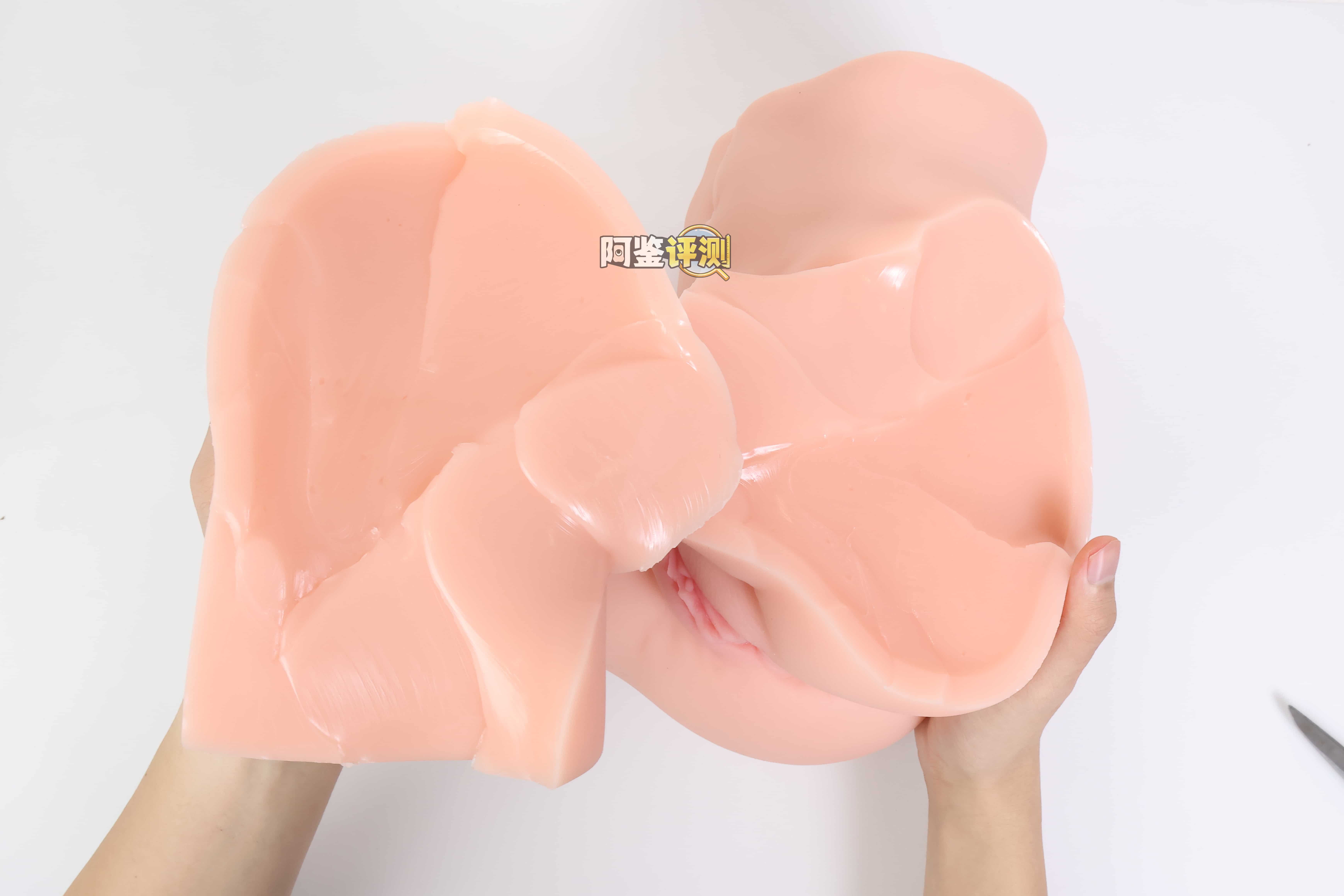 COC——”元气教练”评测！可可狼姬的肉色加大版，但脂软部分感觉做得稍微有些保守