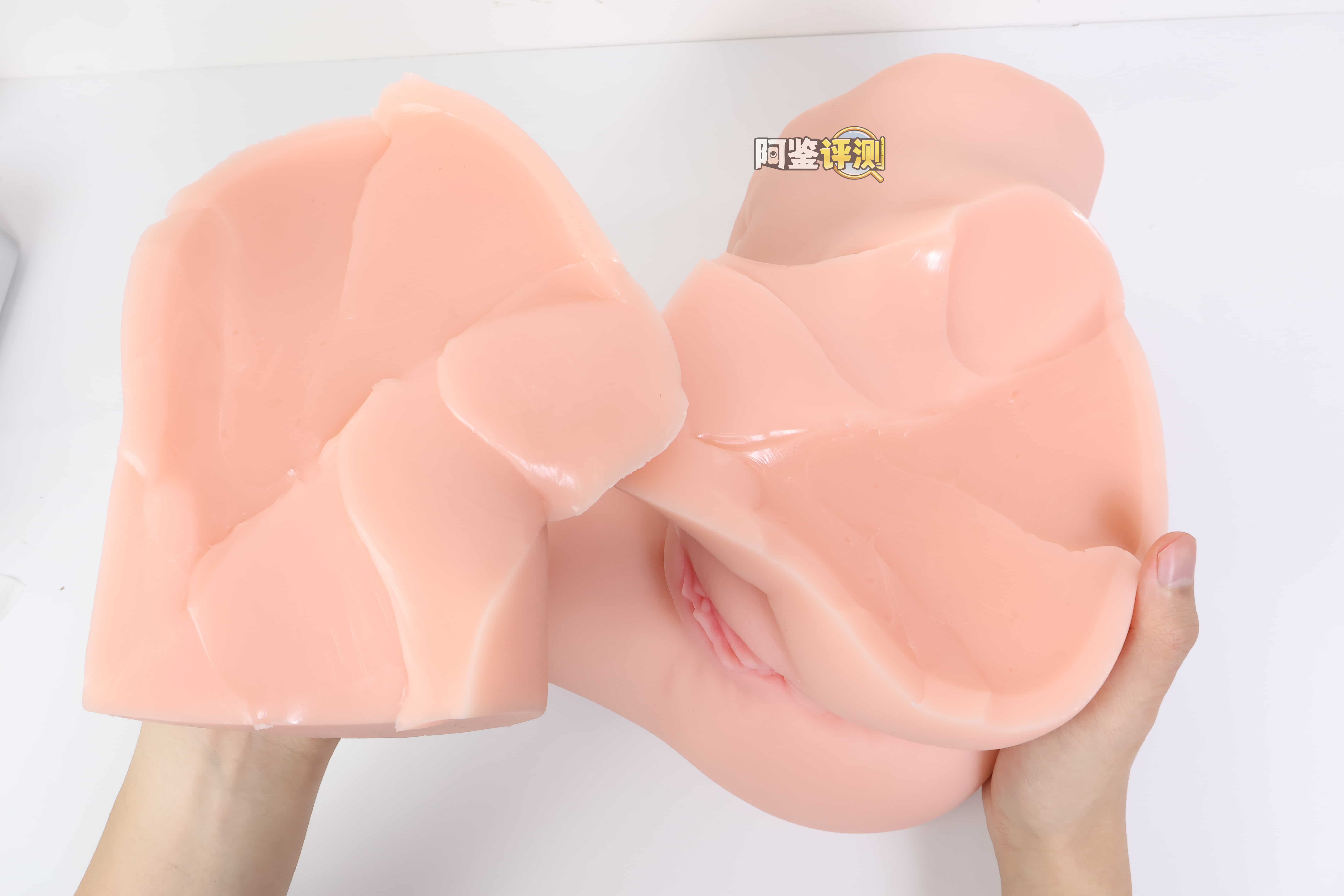 COC——”元气教练”评测！可可狼姬的肉色加大版，但脂软部分感觉做得稍微有些保守