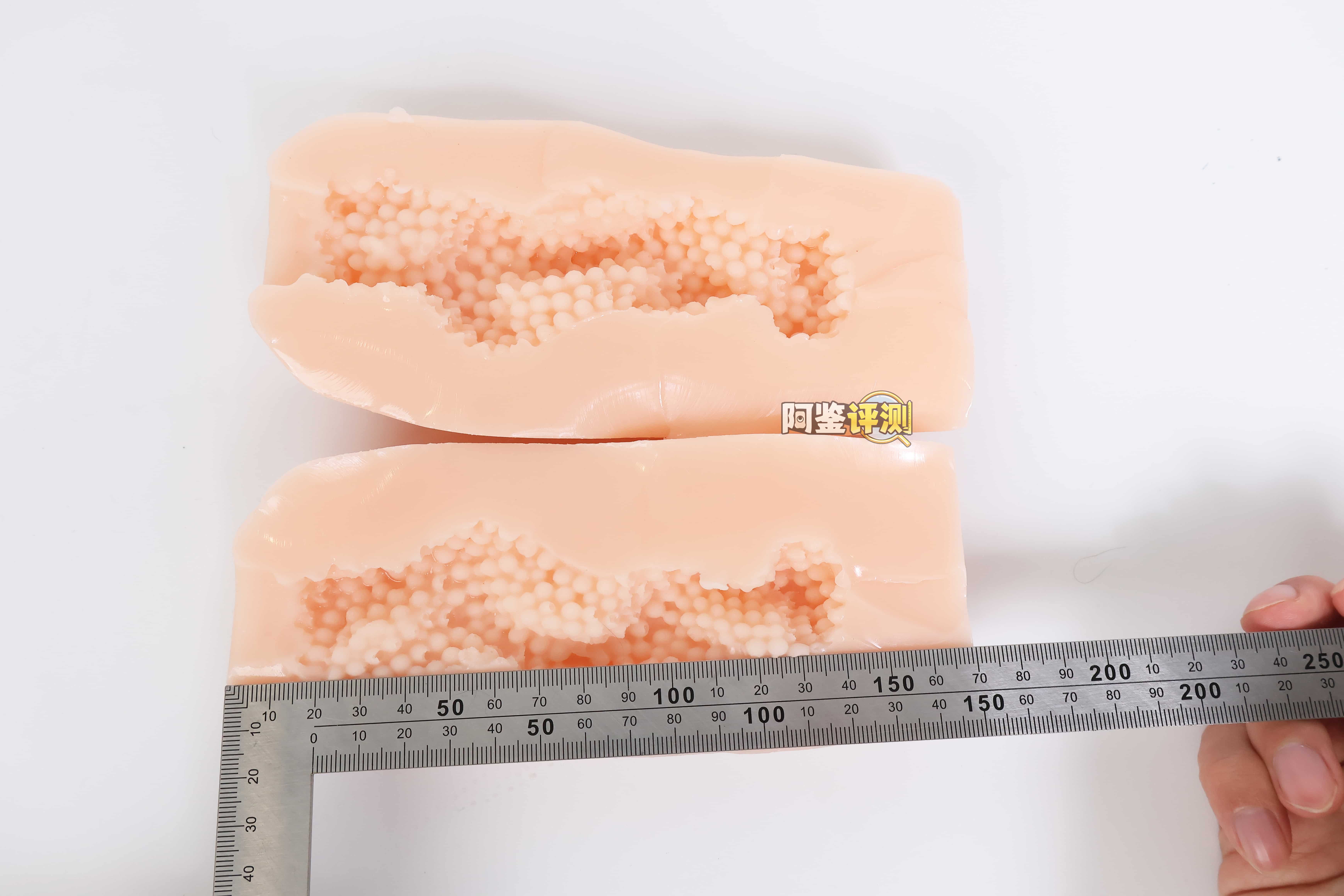 汤玛托易士——”粒肉彼女”评测！本以为是个类仿真结构，没想到还真是小颗粒感！