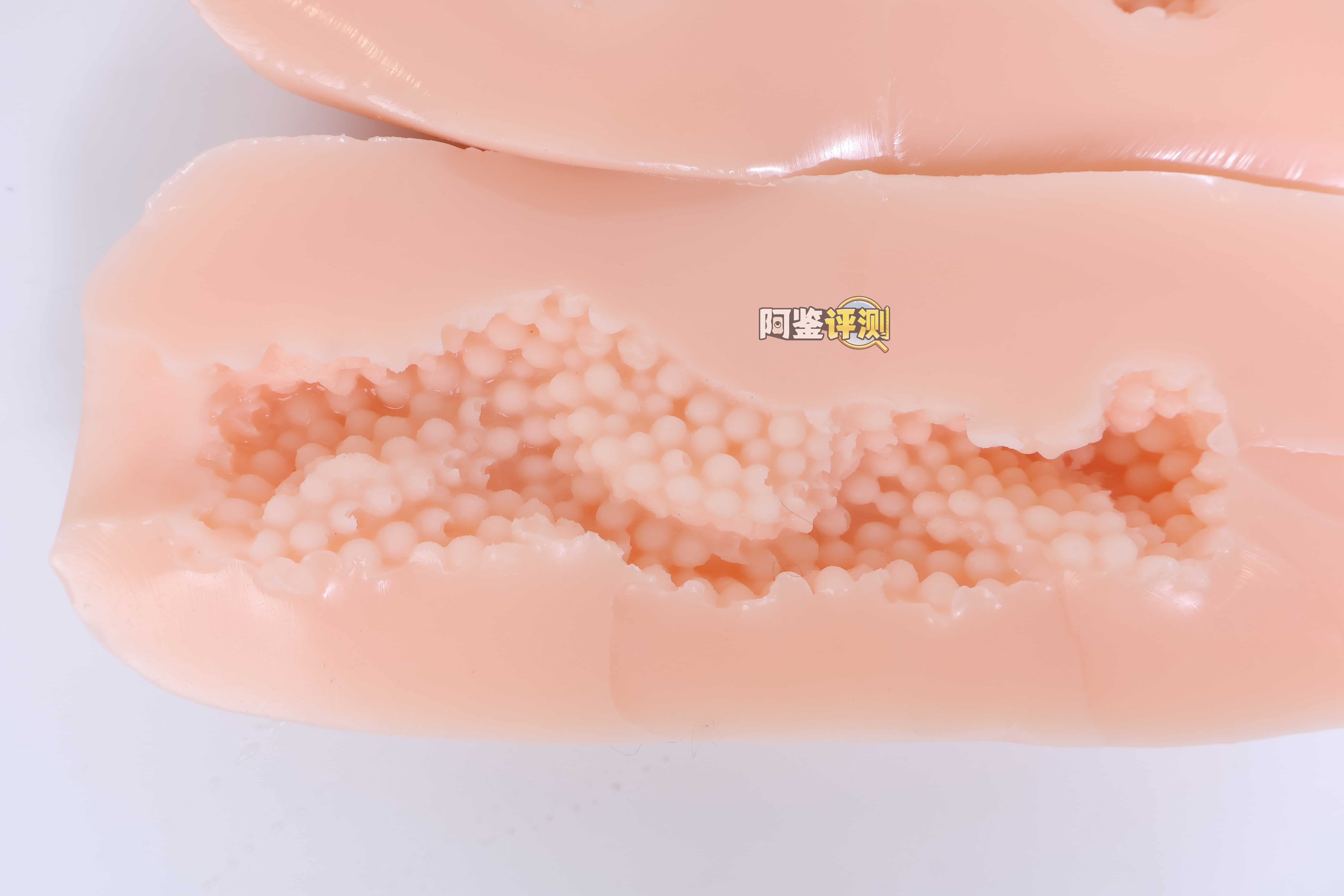 汤玛托易士——”粒肉彼女”评测！本以为是个类仿真结构，没想到还真是小颗粒感！