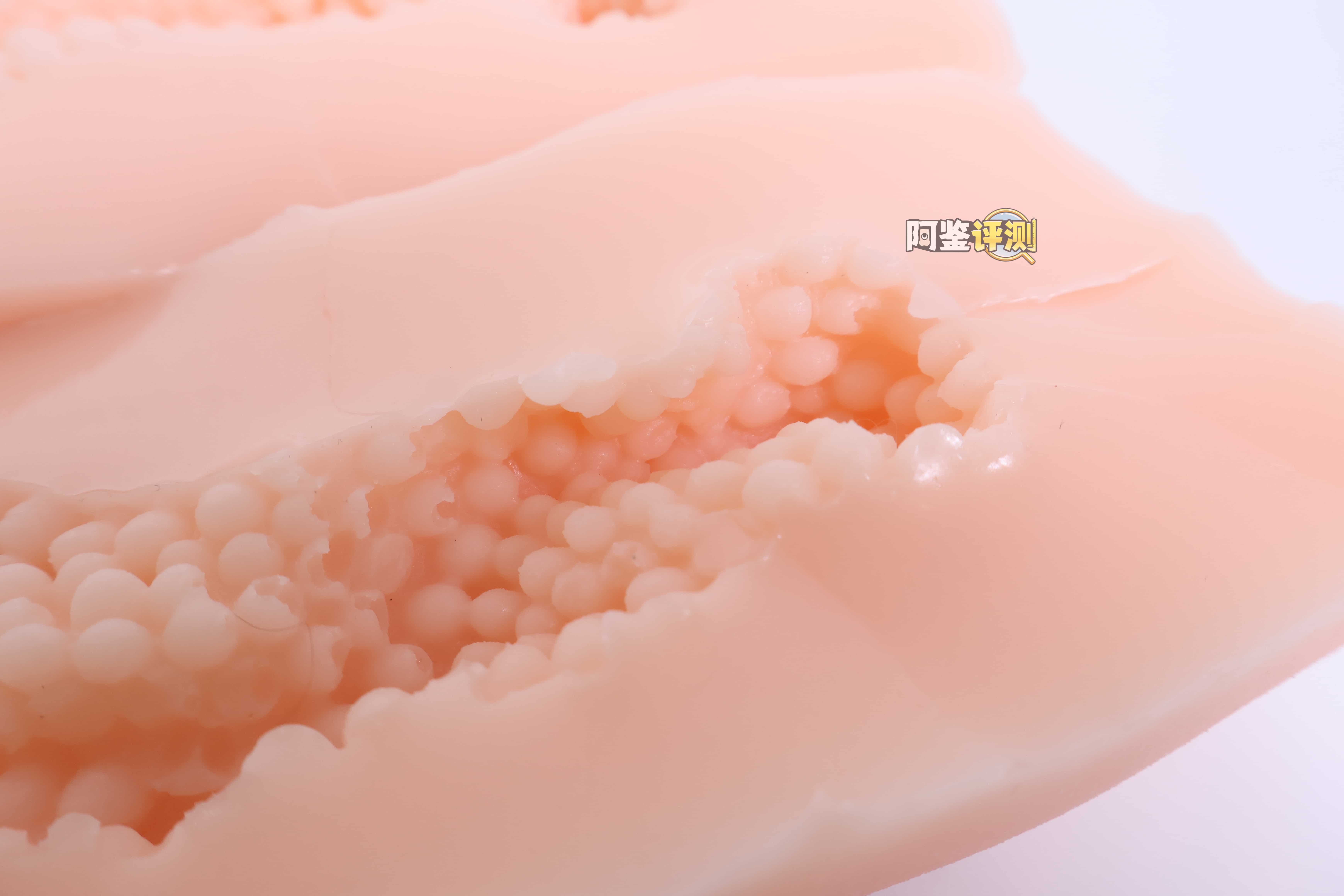 汤玛托易士——”粒肉彼女”评测！本以为是个类仿真结构，没想到还真是小颗粒感！