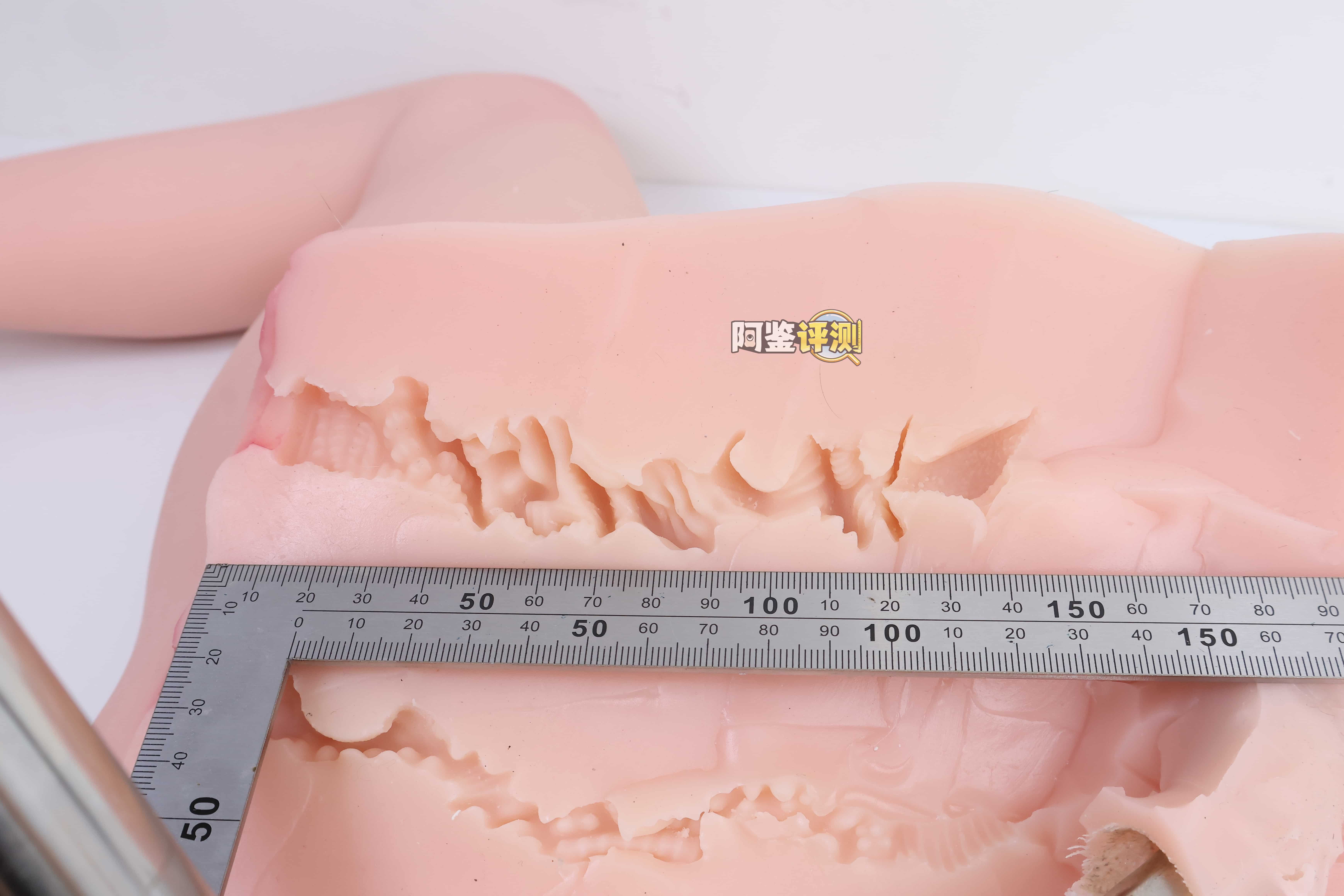 GXP—"魔方姬（腿模）"评测！设计上太过常规，反而凸显出了TPE材质做臀模的“不合适”感