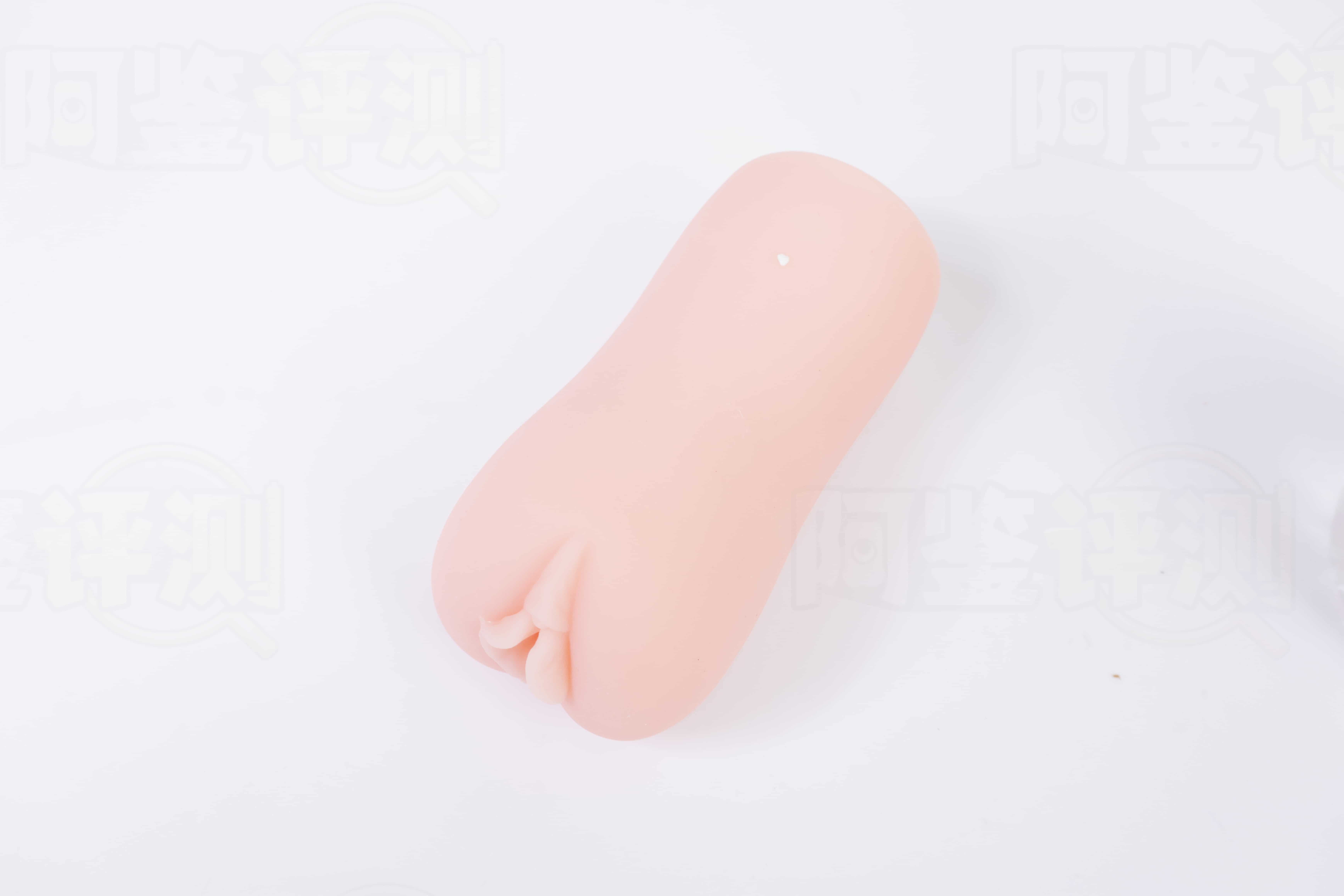 对子哈特——”千美奶茶杯”评测！老热门款商品被一路降级之后，最后变成了体验和定位都站不住的尴尬小杯